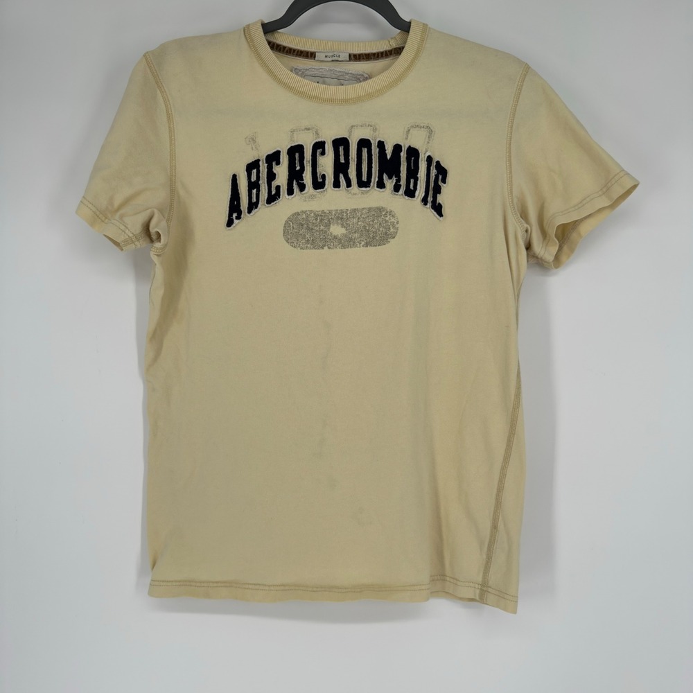 Vintage Abercrombie & Fitch Mens Muscle Fit Logo T-Shirt Cream Yellow Medium